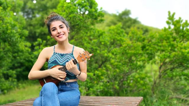 YELDA ALTUNAL’DAN YENİ BİR SINGLE