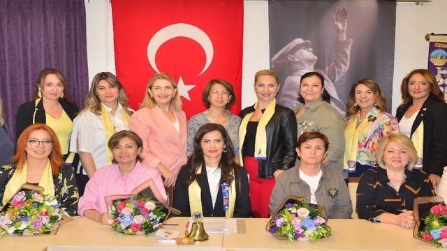 KÜKÜRTLÜ LİONS'TA BAYRAK DEĞİŞİMİ