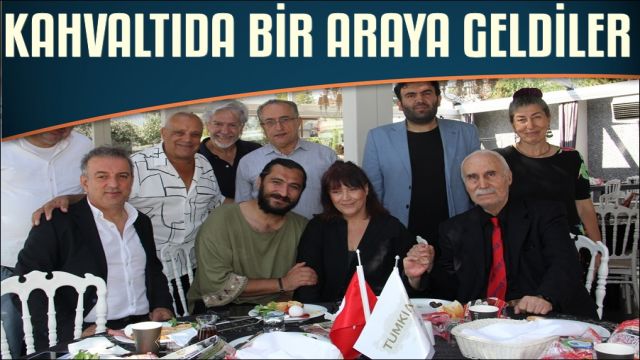 GAZETECİLER VE SANATÇILAR TÜMKİAD’IN KAHVALTISINDA BULUŞTU