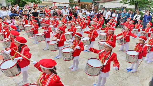 KARNAVAL TADINDA ŞENLİK