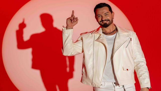 POPSTAR BARIŞ YAŞAR ŞARKISI İLE GERİ DÖNDÜ