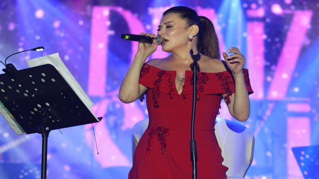 DENİZ SEKİ BATUM'DA FIRTINA GİBİ ESTİ