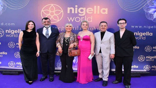 İSTANBUL’DAKİ BÜYÜK LANSMANDA SAĞLIK, SANAT VE MEDYA ZİRVE YAPTI