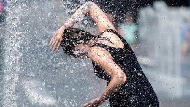 İSPANYA'DA AŞIRI SICAKLIKLAR CAN ALDI