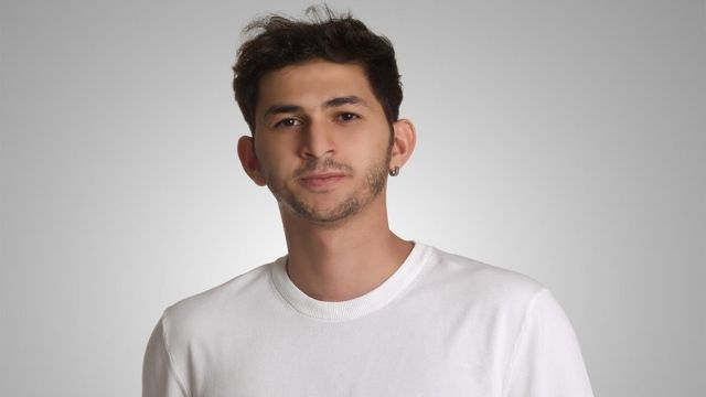 MÜZİKTE KENDİ YOLUNU ÇİZEN BİR SES