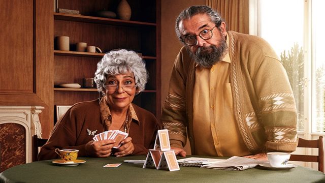 TİYATROKARE'NİN MERAKLA BEKLENEN YENİ OYUNU